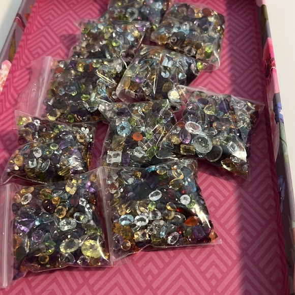 250 caret parcels of semi precious gemstones - Picture 3 of 3